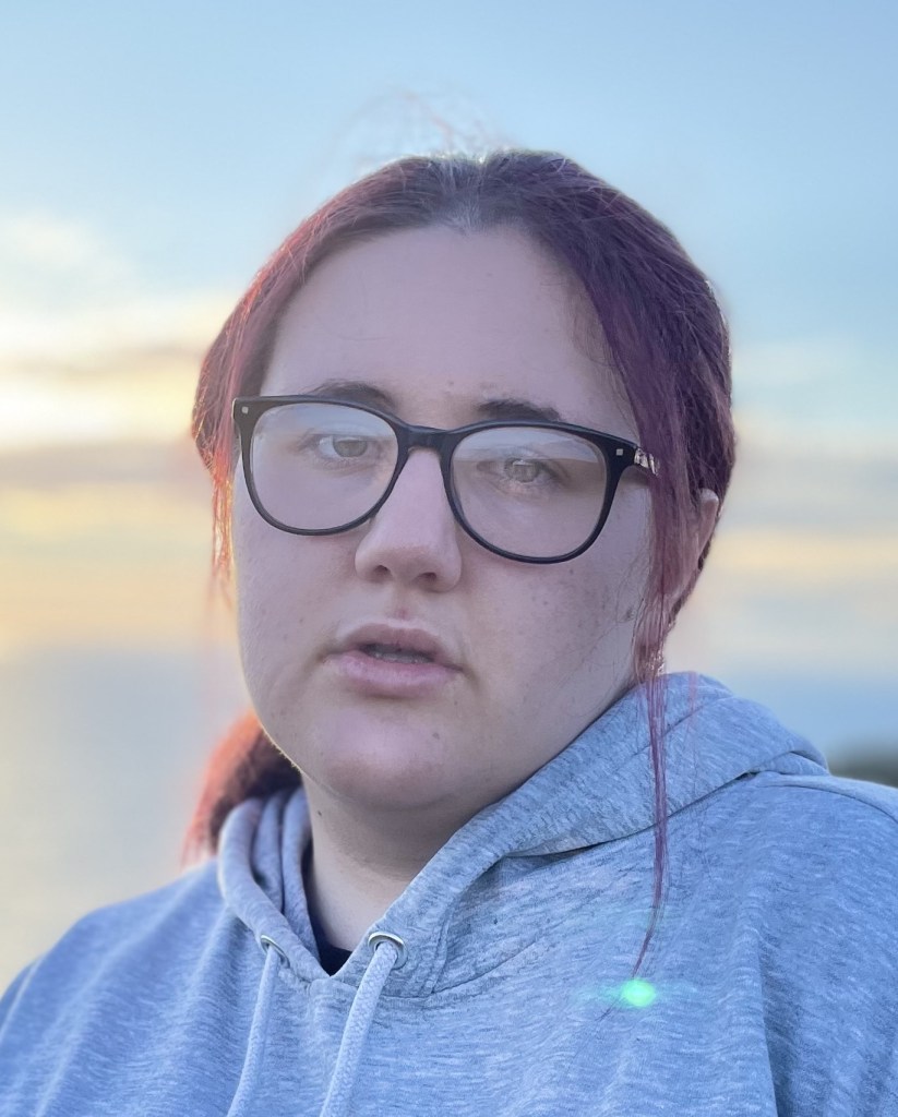 Alana Moses is an assistant at Stagezone Youth Theatre and Creative Director.