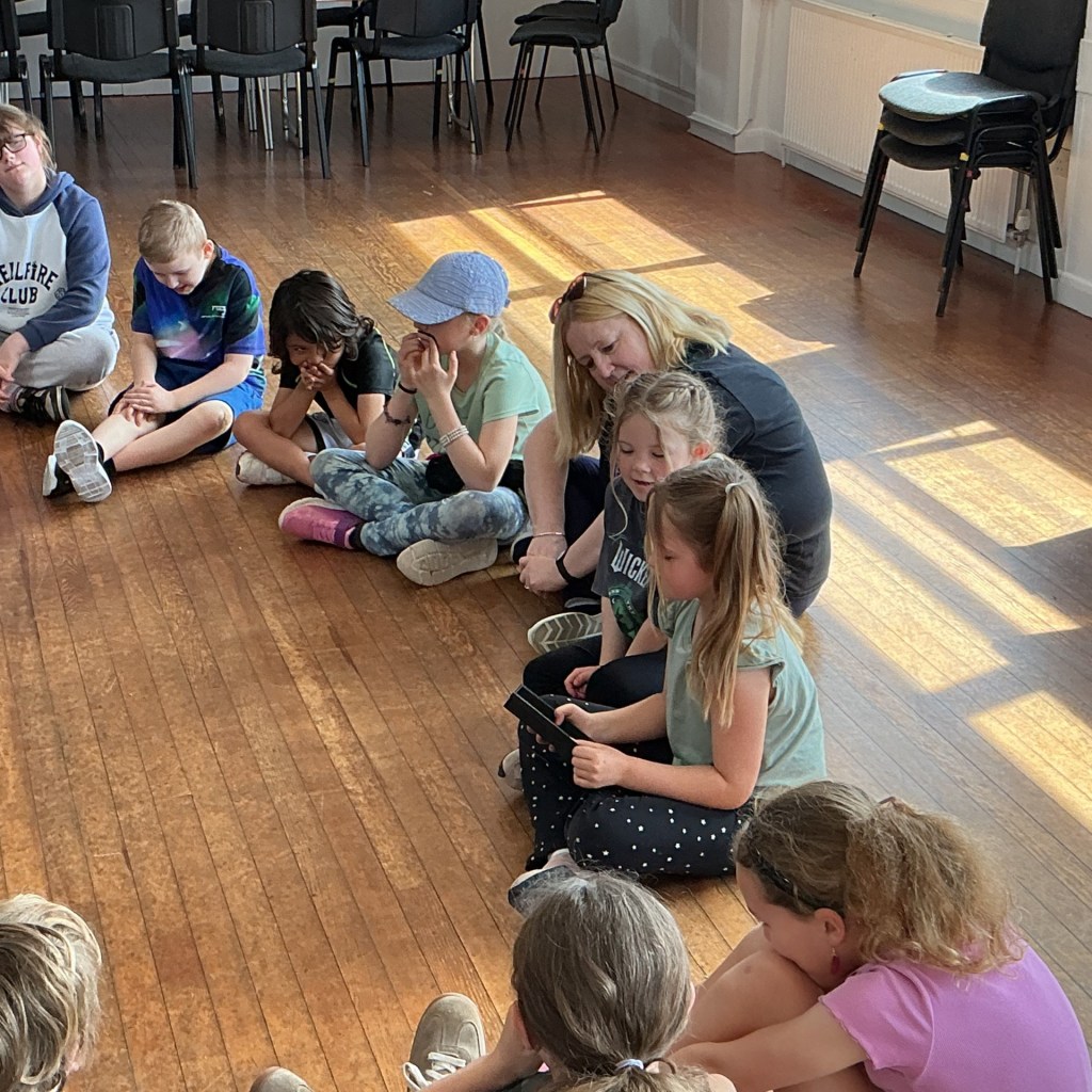 Stagezone Drama Workshop kids playing a drama game